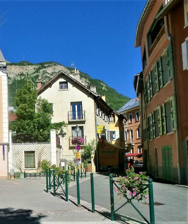 Lou Filadour Rez De Chaussee 5 Personnes Jausiers Exterior photo